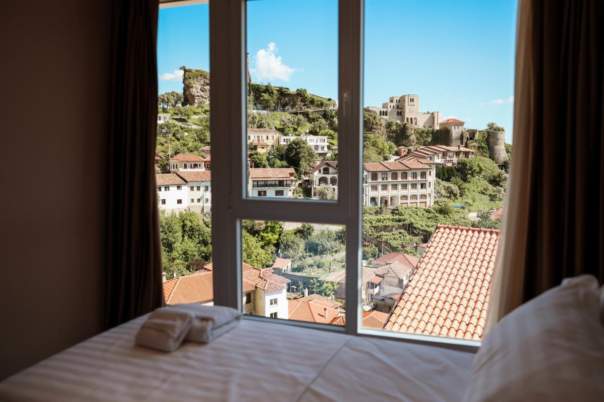 Kruja Townscape Rooms Eksteriør billede